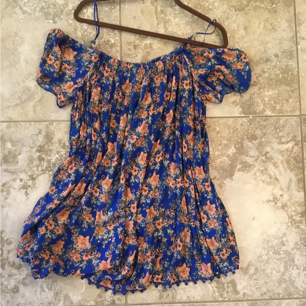 Dress - Picture 2 of 3